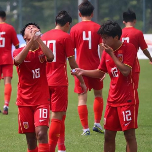 U15东亚杯：中国男足1-1韩国，打平锁定小组头名，半决赛避开日本