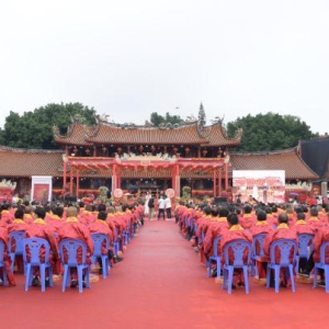 两岸同胞福建漳州共祭保生大帝