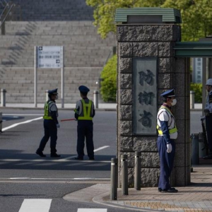 再次突破战后禁忌！日本印发国债扩张“防卫费”