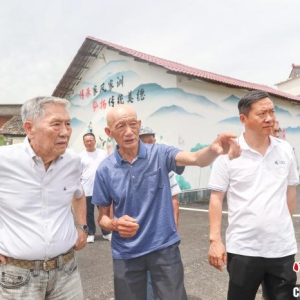 台湾退役将领帅化民参访江西多地 感叹两岸民间交流很重要 ...