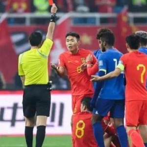 FIFA取消36强单张黄牌 国足9人首战日本不存顾虑