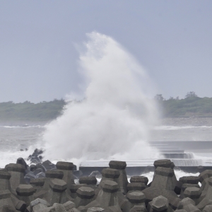 台风“山陀儿”将携强风雨登陆台湾岛，中东部大部秋意显露 ...