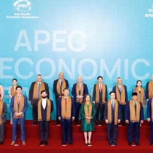 石破茂因堵车没赶上 APEC 领导人合影