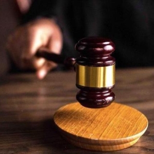 美国法院推迟对特朗普“封口费”案的判决