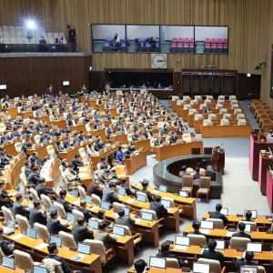 韩国执政党7名国会议员宣布将赞成弹劾尹锡悦