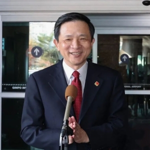 新任驻韩国大使戴兵抵达首尔履新