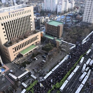 尹锡悦拘留令被批准 其代理律师：毫无理由 决不放弃 ...