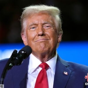 美媒：特朗普上台第一天将发布200多项行政命令