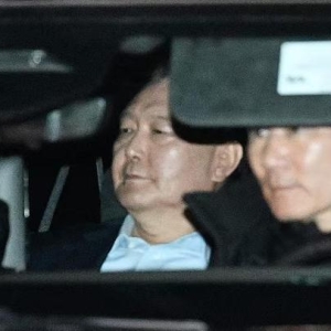 尹锡悦拘留所住单间睡地铺细节曝光！朴槿惠曾关押在同一地点 ...