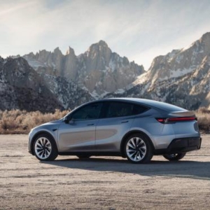 特斯拉新款 Model Y 登陆美国，预计三月开启交付