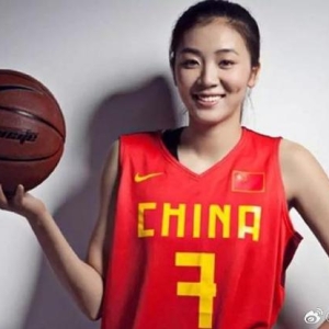 新疆女篮官宣：最美国手赵爽重新回归 签约詹姆斯+谢帕德 ...